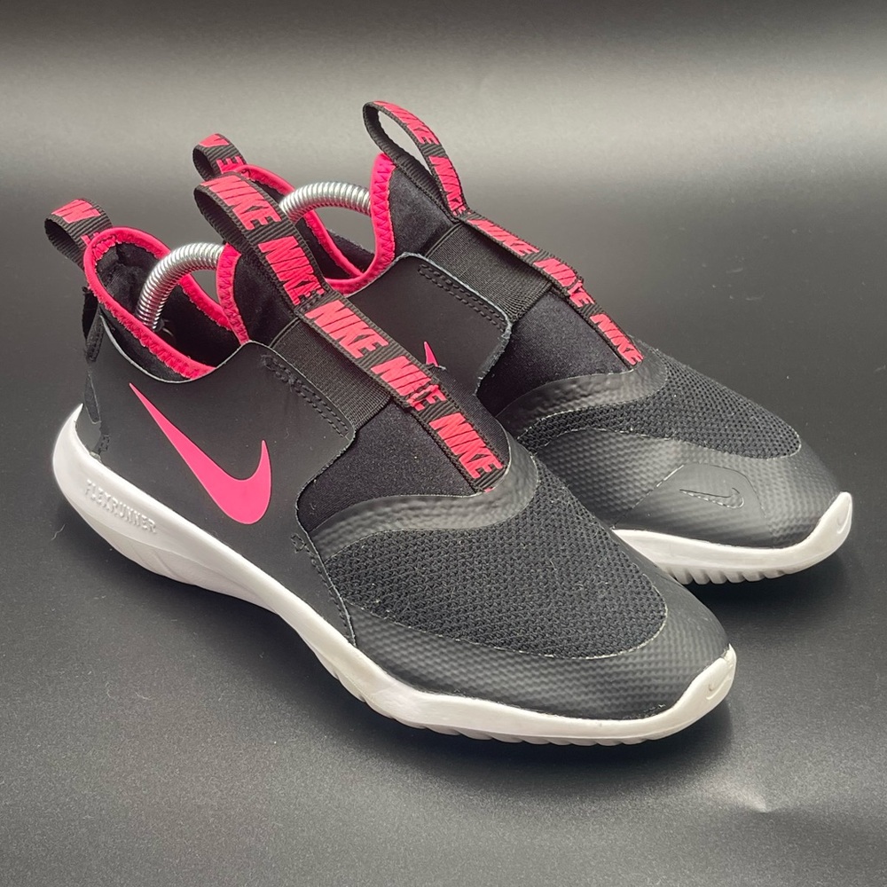 Nike Girl's Flex Runner Slip-On Sneakers JQ2 Black/Hyper Pink AT4662-006 Size 4Y